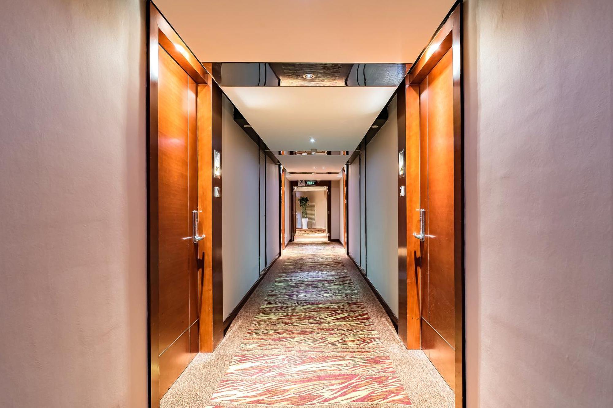 Beijing Feitian Hotel Bagian luar foto
